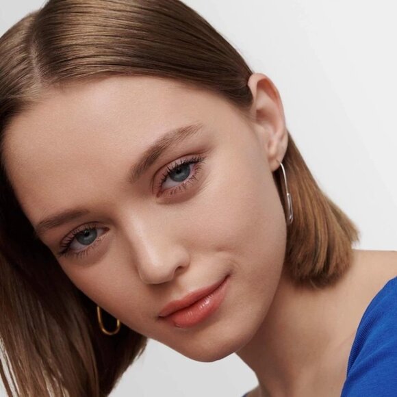 Sephora Best Skin Ever Glow Concealer 23 Parfait 0.23fl,oz. - Picture 2 of 9